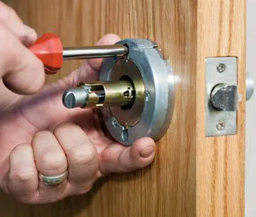 City Locksmith Store Robbins, IL 708-365-8478 City Locksmith Store Robbins, IL 708-365-8478 - 13-New-Locks-Installation