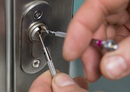 City Locksmith Store Robbins, IL 708-365-8478 City Locksmith Store Robbins, IL 708-365-8478