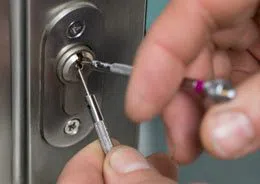City Locksmith Store Robbins, IL 708-365-8478 City Locksmith Store Robbins, IL 708-365-8478 - 4-Professional-Locksmith